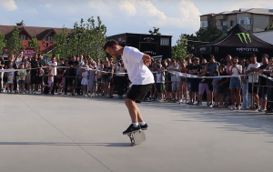 Marius Constantin coco wheelie at Slatina Skate Open